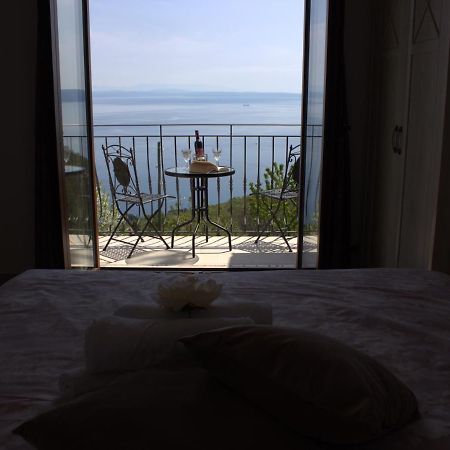 Apartman Sara S Pogledom Na More Lovran Luaran gambar